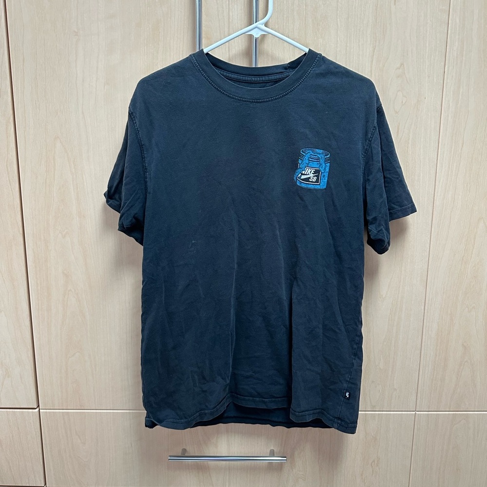 Nike SB Size S Paints T-Shirt